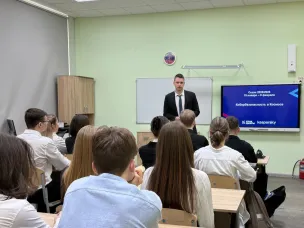 Нижегородским школьникам рассказали о важности кибербезопасности в космосе в рамках проекта «Урок цифры»